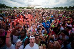 outdoor-gallery-concerts-Life-in-Color_1