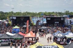 outdoor-gallery-concerts-Warped-Tour_2
